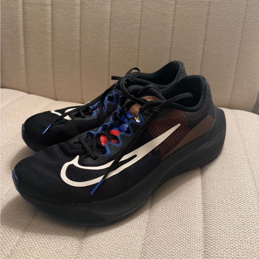 Nike Men's Black Running Shoes Zoom Fly 5 A.I.R. Hola Lou
